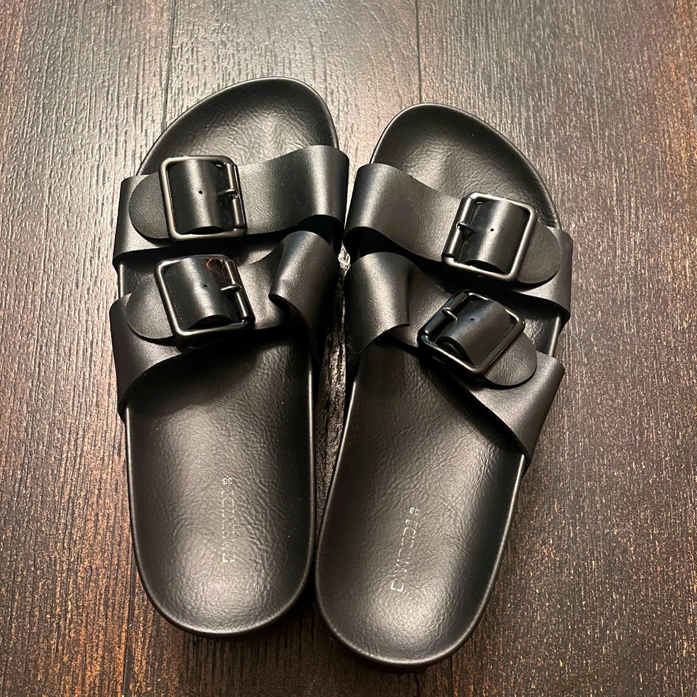 Womens H&M buckle sandals